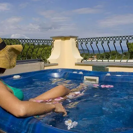 Isola 4* Ischia