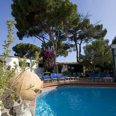 Isola Hotel 4*