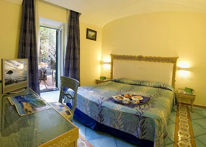 Hotel Isola 4*